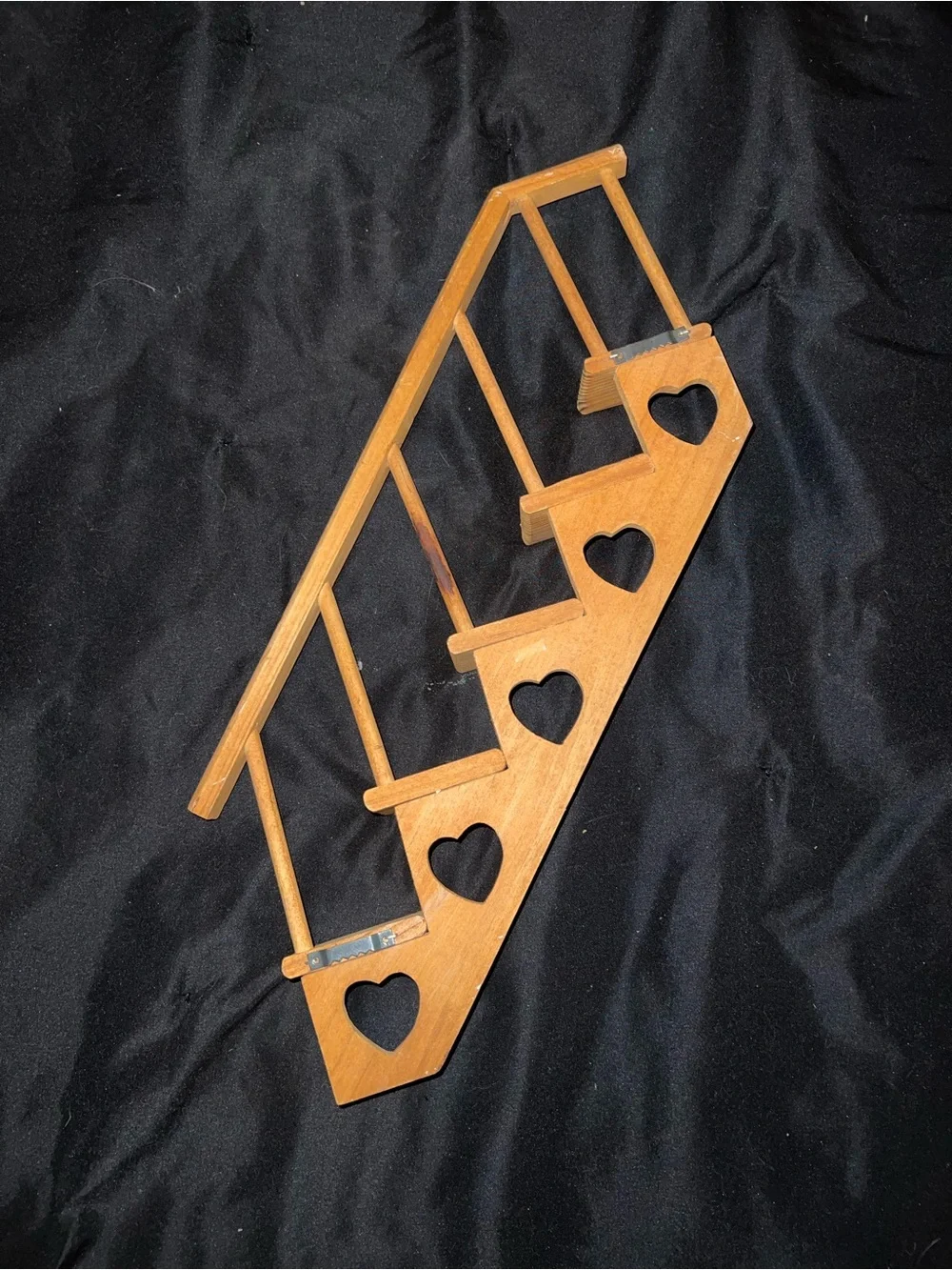 Vintage Heart Trinket Shelf